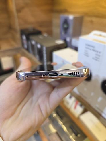 лампа для чтения: Samsung Galaxy S23, Б/у, 512 ГБ, цвет - Фиолетовый, В рассрочку — 4