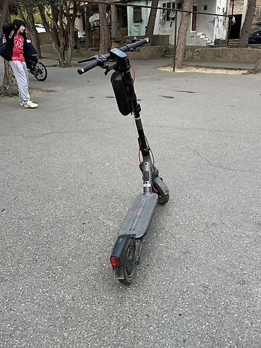 ninebot e2 pro: Salam skuterin modeli ninebot F 3 modelidir idyal vəziyyətdədir hec — 4
