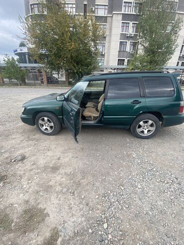 Subaru: Subaru Forester: 1999 г., 2 л, Механика, Бензин, Кроссовер