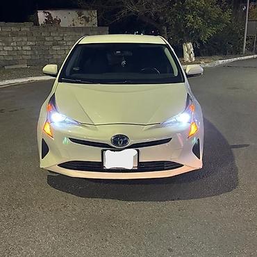 Toyota: Toyota Prius: 2016 г., Вариатор, Гибрид — 10