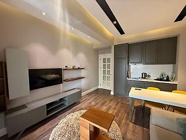 Uzunmüddətli kirayə mənzillər: ✨ PREMIUM TƏKLİF! ✨ 📍 Elmlər metrosuna 5 dəqiqəlik məsafə 🏢 Premium — 6