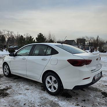 Chevrolet: Chevrolet Cavalier: 2020 г., 1 л, Автомат, Бензин, Седан — 5
