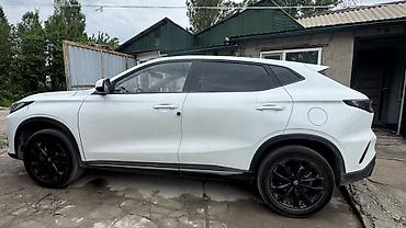 авто кытай: Changan X5 Plus: 2025 г., 1.5 л, Автомат, Бензин, Кроссовер — 3