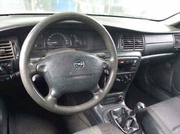 Nəqliyyat: Opel Vectra: 1.6 l. | 1996 il | 335000 km. | Sedan