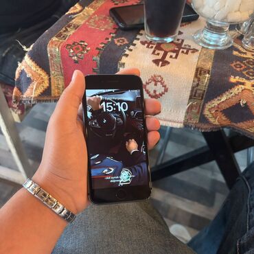 Lixiang: IPhone 8, 64 GB, Qara, Barmaq izi