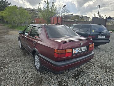 рация для авто: Volkswagen Vento: 1994 г., 1.8 л, Механика, Бензин, Седан