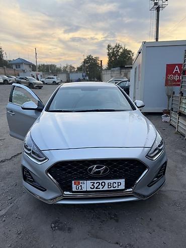 Hyundai Sonata: 2021 г., 2 л, Автомат, Газ, Седан
