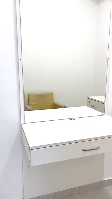 Salon, tibbi mebel: Ağ rəngli salon/mebel dəsti Ayrida satilir. - 2 ədəd çəkməcəli — 3