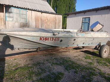 Водный транспорт: Продаю маторную лодку казанга М5 и матор ямаха 30 хорошем состоянии