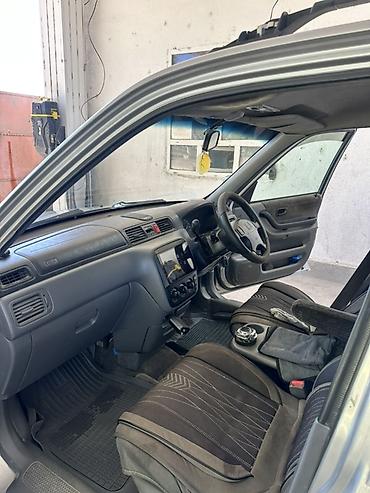 капот вента: Honda CR-V: 1998 г., Кроссовер — 9