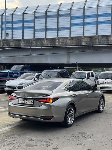 Lexus: Lexus ES: 2020 г., 2.5 л, Автомат, Гибрид, Седан — 6