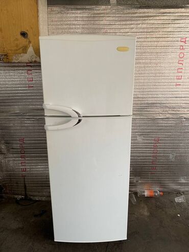 корейский холодильник: Холодильник Daewoo, Б/у, Двухкамерный, No frost, 170 *