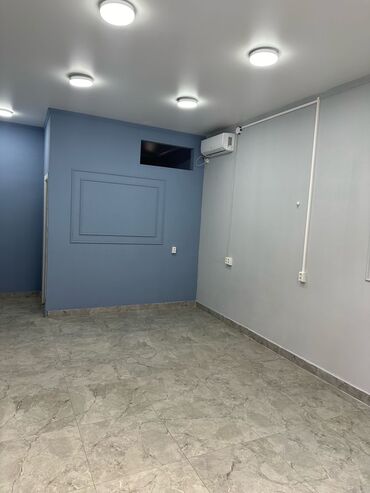 сдается студия красоты: Сдаю помещение под любой бизнес!!!30кв/м Сан узел внутриаристон