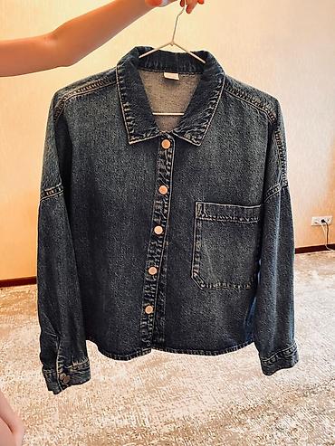 Джинсовая oversize-рубашка/джекет Next на 140 см - Бренд: Next at lalafo.kg Джинсовая oversize-рубашка/джекет Next на 140 см - Бренд: Next