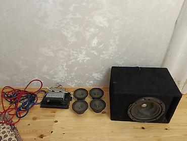 Avtomobil audio sistemi dəsti Tərkib: - Subwoofer: qutu daxilində