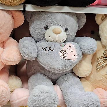 Plush Toys: Plišani medvedi – veliki, mekani i nežni - Materijal — 5