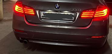 bmw 528 2012: BMW 5 Series 528i sedan

Arxa sade luxury bufer originaldir — 3