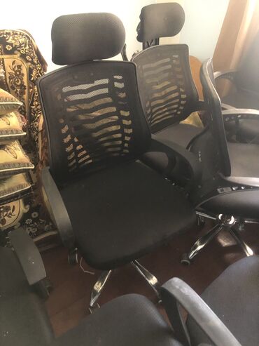 Офисные, игровые кресла: Б/у, С колесиками, Рукояти регулируются, Ткань