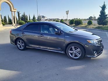Toyota: Toyota Camry SE sedan - Korpus: sedan, qrafit/boz rəng - — 12