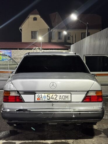 мерседес 123 салон: Mercedes-Benz W124: 1992 г., 2.3 л, Механика, Газ, Седан