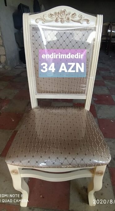 stullar işlənmiş: Stullar endirimdedir. Keyfiyyetli ve möhkem stullardir. Zemanet