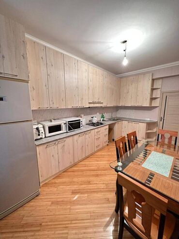 Yeni tikili: 3 otaqlı, Yeni tikili, m. İçərişəhər, 100 kv. m — 7