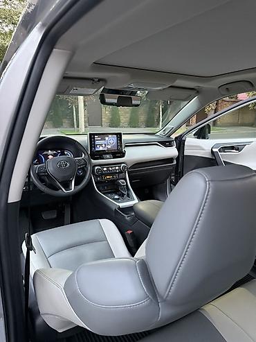 avalon 2017: Toyota RAV4: 2021 г., 2.5 л, Вариатор, Гибрид, Кроссовер — 9