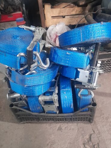 саморезы по дереву: Стяжные ремни с храповой трещоткой (ratchet straps) Описание: -