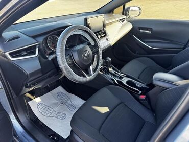 Toyota: Toyota Corolla: 1.8 l | 2023 il Sedan — 16