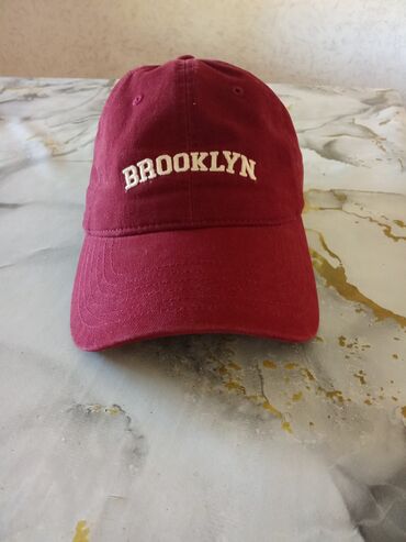 женские шапки со стразами: Кепка, Бейсболка, Brooklyn, Калканчы: Ийилген, Саймасы менен