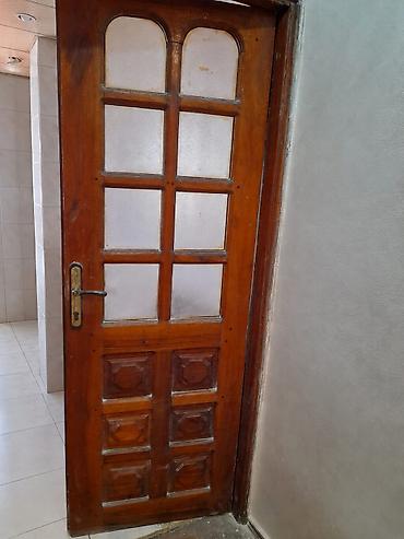 Qoz ağacından qapılar. Qapının uzunluğu - 1.97 sm Qapının eni - 68 sm