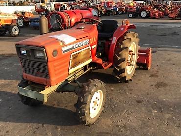 Другие тракторы: Продается Японский мини трактор Yanmar YM2220D. 3х цилиндровый, 4вд, с — 2