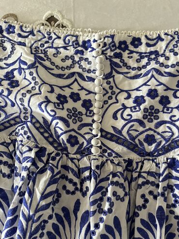 Digər kişi ayaqqabıları: Zara etek 
L razmerdir. M ve L razmerlere gedir — 4