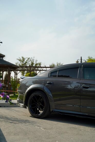 крутые машины: Dodge Challenger: 2019 г., 3.6 л, Автомат, Бензин, Седан