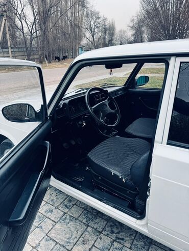 ВАЗ (ЛАДА): ВАЗ (ЛАДА) 2107: 2010 г., Седан — 9