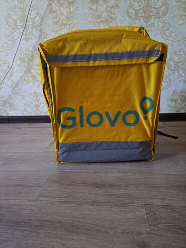 мужская спортивная сумка: Термо сумка глово новый