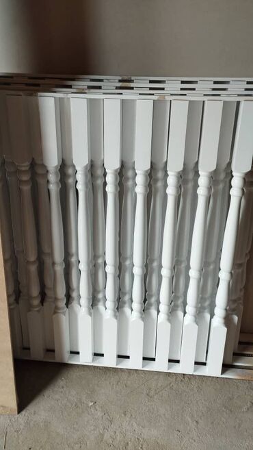 Готовые перила: Готовые перила, Материал: Дерево, Для балкона, Новый — 16