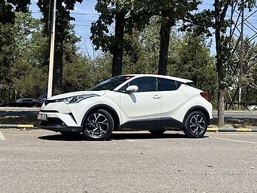 рулон кожи: Toyota C-HR: 2020 г., 2 л, Бензин, Кроссовер — 1
