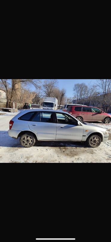 Mazda: Mazda 323: 2001 г., 1.6 л, Механика, Бензин, Хэтчбэк