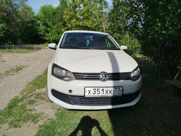 вариант машины: Volkswagen Polo: 2013 г., 1.6 л, Механика, Бензин, Седан