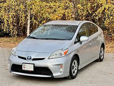 сту: Toyota Prius: 2012 г., 1.8 л, Вариатор, Гибрид, Лифтбек — 2