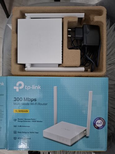 Modemlər və şəbəkə avadanlıqları: Modem router her cur qosula bilir
wifile,kabele tam sureti alib oturur