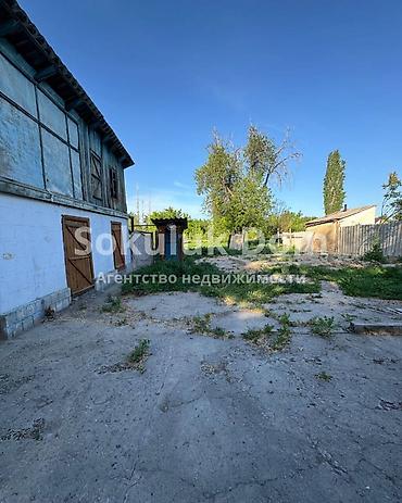 радом: 🏠Продается полдома в с. Сокулук, 1 км от трассы 🟡Комнаты: 3 🟡Участок — 5