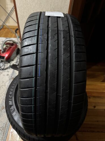Шины: Шины 235 / 45 / R 18, Лето, Новый, Комплект, Легковые, Франция, Michelin