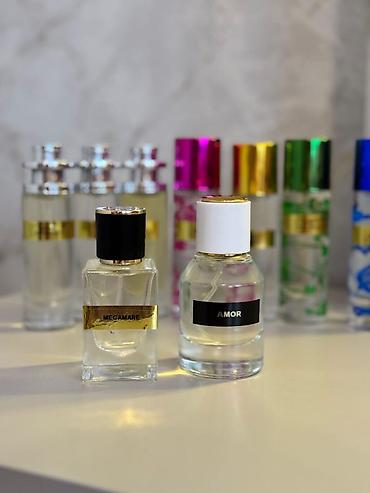 Ətriyyat: Məhsul: Brend ətir seçkiləri – şüşə sprey flakonlarda Təsvir: - Qoxu — 8