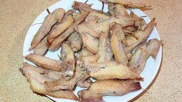 Другие продукты питания: Продаю куриные кончики крыльев. Замороженные. Их можно использоваться