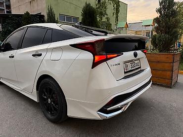voxy noah: Toyota Prius: 2019 г., 1.8 л, Автомат, Гибрид — 6