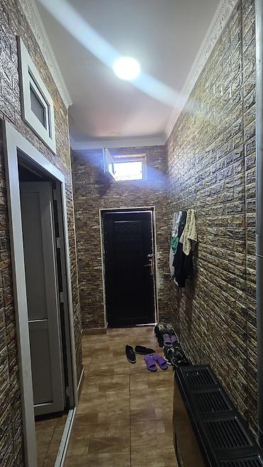 lokbatanda ev satisi: 2 otaqlı heyet evi. Çıxarış. destatiy kruqa yaxın,asvalt qapıya kimi — 2