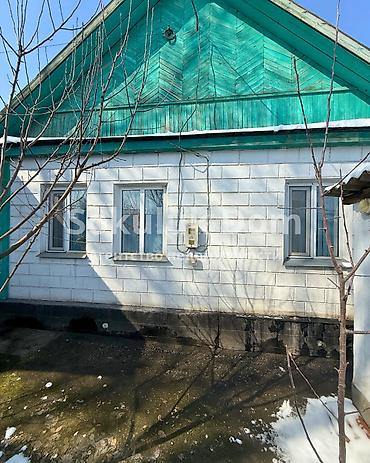 Продажа коттеджей и домов: 🔥СРОЧНО! 🏠Продаётся дом в с. Сокулук 🟡Комнаты: 4 🟡Участок: 6 соток — 1