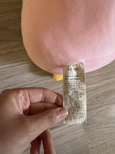miniş: MİNİSO yumşaq oyuncaq – Pinqvin çəhrayı - Ölçü: 25 sm / 10 inç — 3